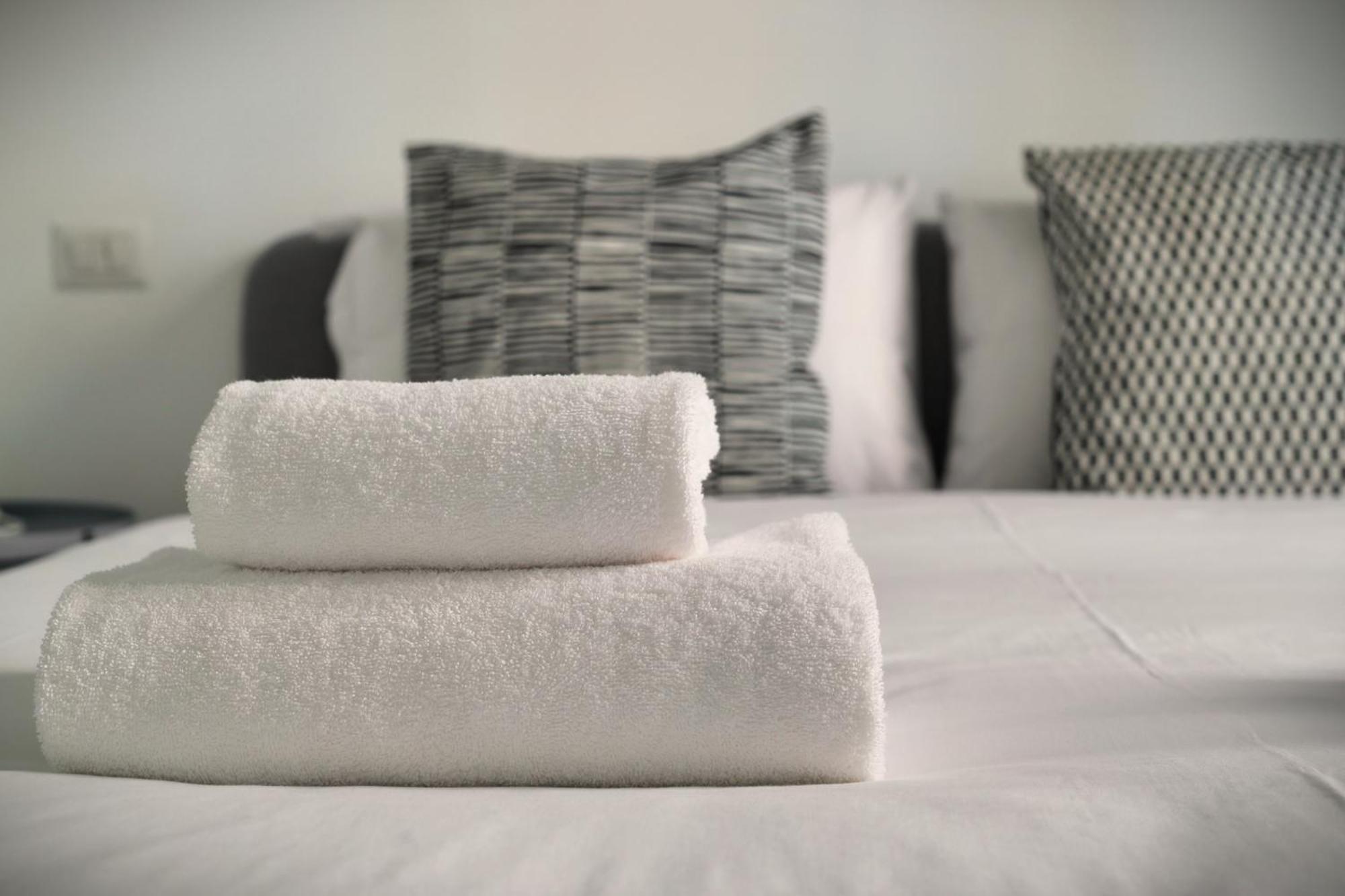 Just Urban Stays - Sunny 2Br Flat In The Heart Of Milan - M2 And M4 Metro — Photos 3