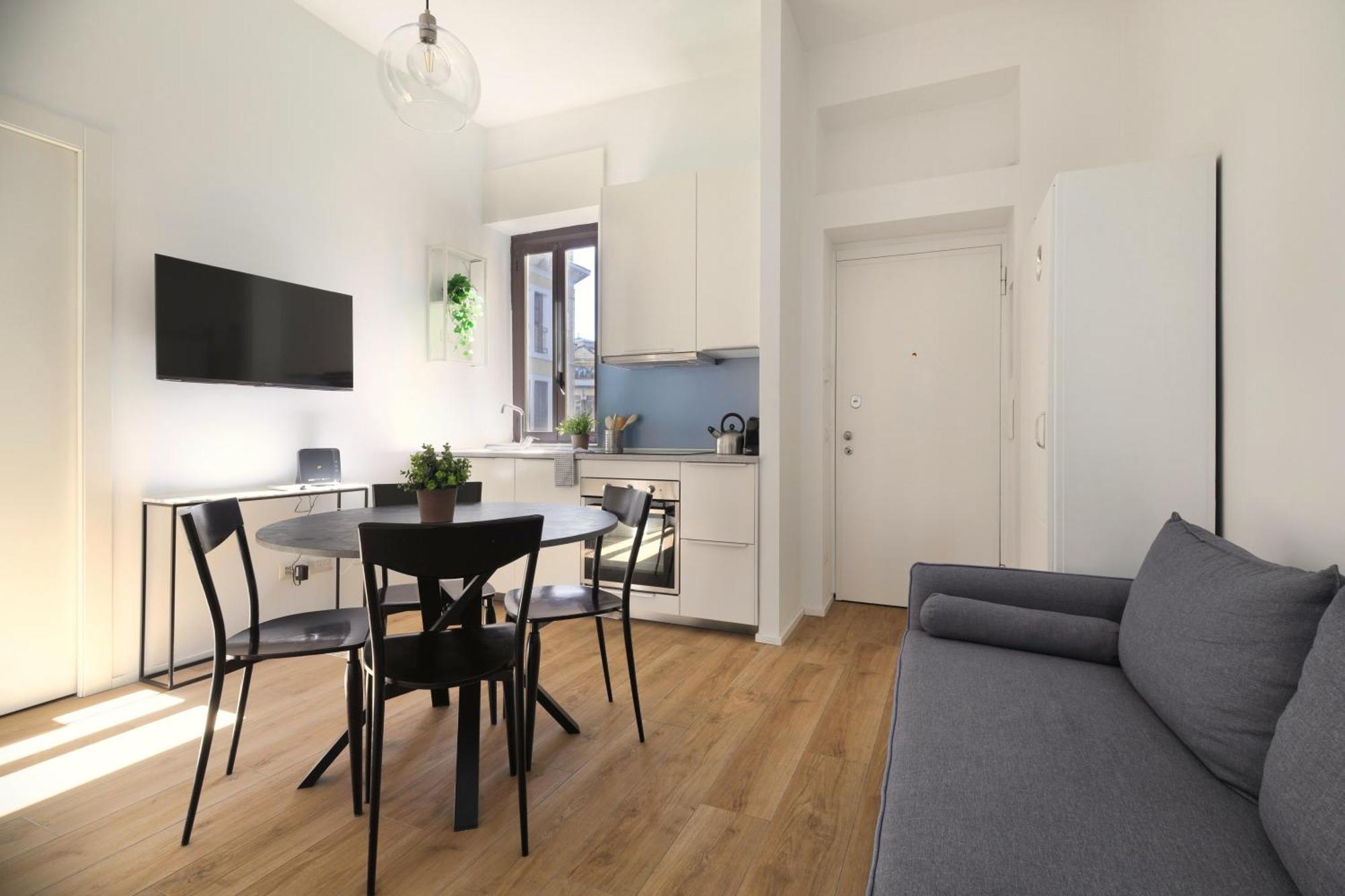 Just Urban Stays - Sunny 2Br Flat In The Heart Of Milan - M2 And M4 Metro — Photos 2